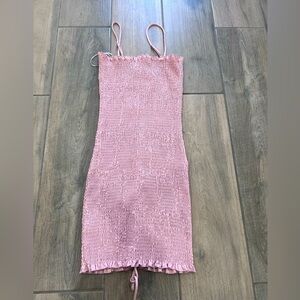 NWT! Love Tree Smocked Spaghetti Strap Dusty Rose Mini Dress In Size Medium